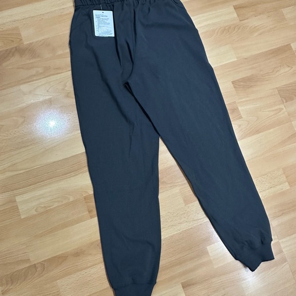 Brand New Lululemon Stretch High-Rise Jogger - Picture 6 of 12